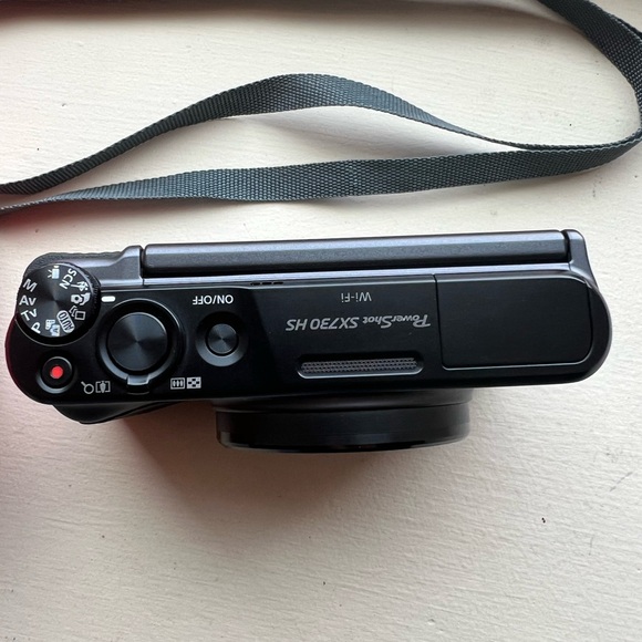 CANNON power shot SX730 HS 40x OPTICAL ZOOM - Picture 8 of 9